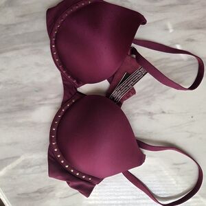 5 For 25💥Victoria's Secret Deep Burgundy Bra.  Cute Desing